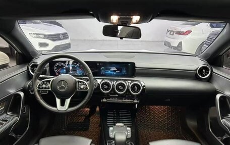 Mercedes-Benz A-Класс, 2022 год, 2 180 000 рублей, 11 фотография
