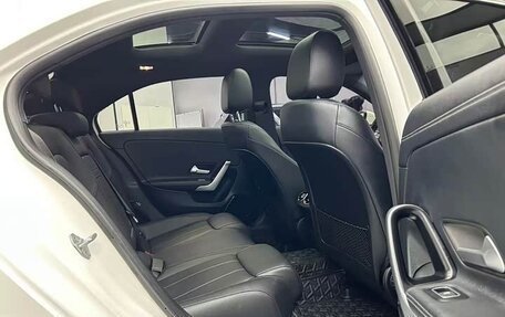 Mercedes-Benz A-Класс, 2022 год, 2 180 000 рублей, 22 фотография