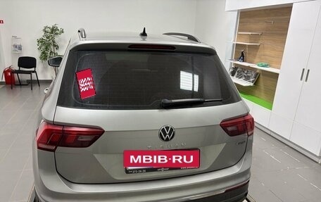 Volkswagen Tiguan II, 2021 год, 2 918 000 рублей, 4 фотография