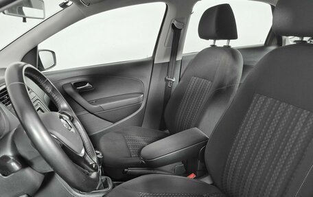 Volkswagen Polo VI (EU Market), 2015 год, 989 000 рублей, 10 фотография