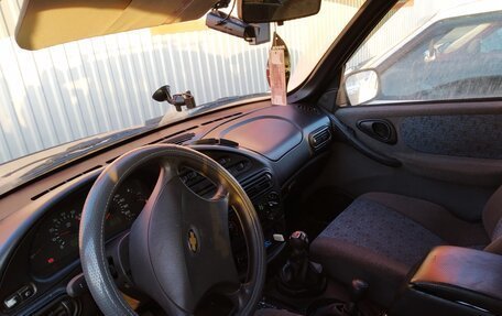 Chevrolet Niva I рестайлинг, 2004 год, 193 000 рублей, 5 фотография