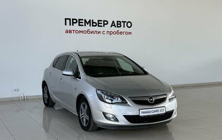 Opel Astra J, 2010 год, 535 000 рублей, 3 фотография