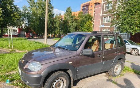 Chevrolet Niva I рестайлинг, 2019 год, 850 000 рублей, 2 фотография
