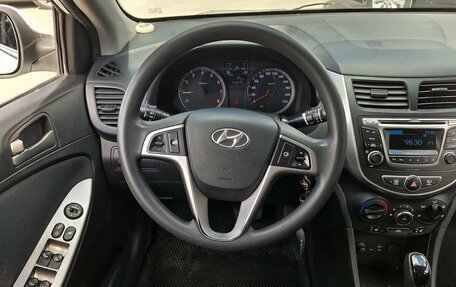 Hyundai Solaris II рестайлинг, 2015 год, 980 000 рублей, 6 фотография