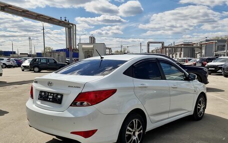 Hyundai Solaris II рестайлинг, 2015 год, 980 000 рублей, 2 фотография