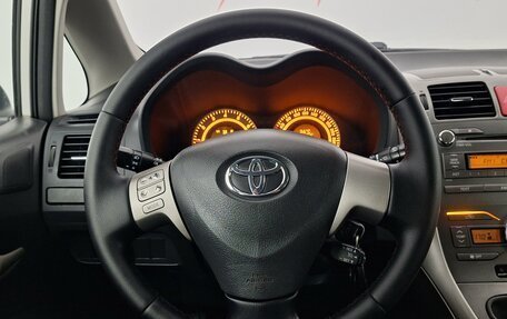 Toyota Auris II, 2009 год, 750 000 рублей, 11 фотография