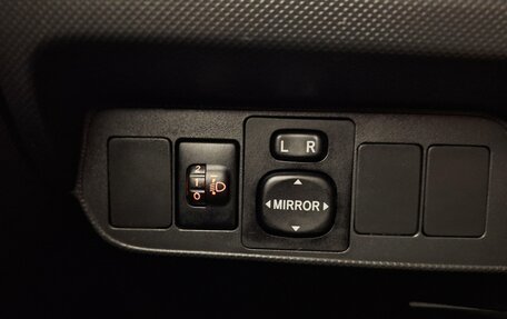 Toyota Auris II, 2009 год, 750 000 рублей, 17 фотография