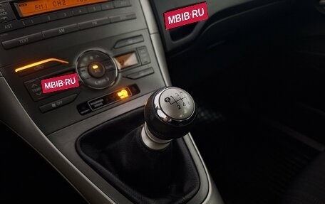 Toyota Auris II, 2009 год, 750 000 рублей, 15 фотография
