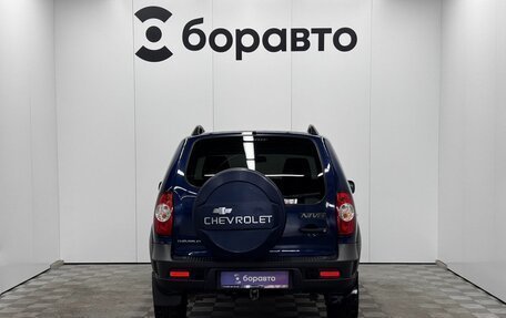 Chevrolet Niva I рестайлинг, 2017 год, 799 000 рублей, 5 фотография