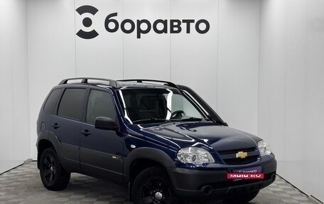 Chevrolet Niva I рестайлинг, 2017 год, 799 000 рублей, 3 фотография