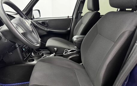 Chevrolet Niva I рестайлинг, 2017 год, 799 000 рублей, 16 фотография