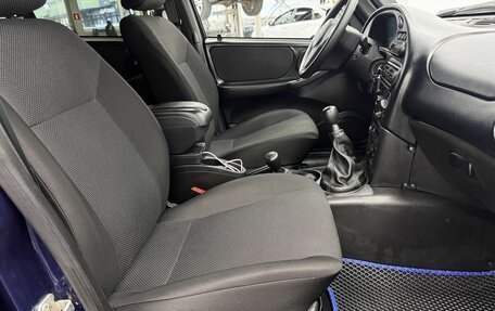 Chevrolet Niva I рестайлинг, 2017 год, 799 000 рублей, 13 фотография
