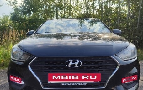 Hyundai Solaris II рестайлинг, 2017 год, 850 000 рублей, 2 фотография