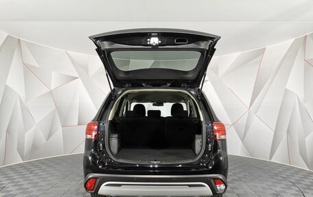 Mitsubishi Outlander III рестайлинг 3, 2019 год, 1 535 150 рублей, 10 фотография