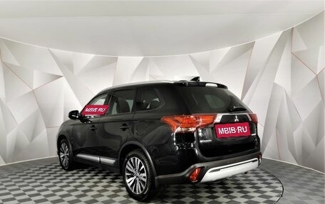 Mitsubishi Outlander III рестайлинг 3, 2019 год, 1 535 150 рублей, 18 фотография