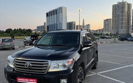 Toyota Land Cruiser 200, 2012 год, 2 950 000 рублей, 1 фотография