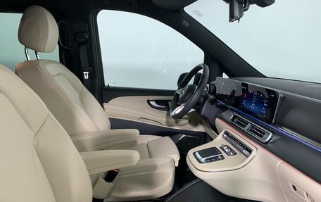 Mercedes-Benz V-Класс, 2024 год, 15 100 000 рублей, 24 фотография