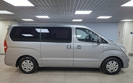 Hyundai Grand Starex Grand Starex I рестайлинг 2, 2018 год, 2 400 000 рублей, 4 фотография