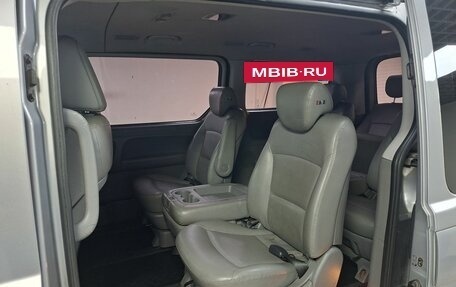 Hyundai Grand Starex Grand Starex I рестайлинг 2, 2018 год, 2 400 000 рублей, 14 фотография