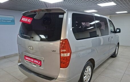 Hyundai Grand Starex Grand Starex I рестайлинг 2, 2018 год, 2 400 000 рублей, 5 фотография