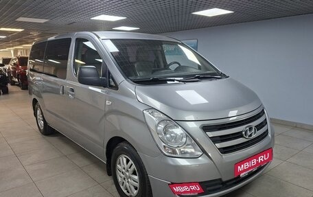 Hyundai Grand Starex Grand Starex I рестайлинг 2, 2018 год, 2 400 000 рублей, 3 фотография