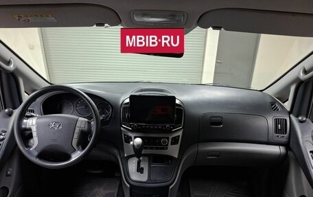 Hyundai Grand Starex Grand Starex I рестайлинг 2, 2018 год, 2 400 000 рублей, 19 фотография