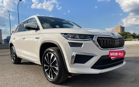 Skoda Kodiaq I, 2023 год, 4 200 000 рублей, 11 фотография