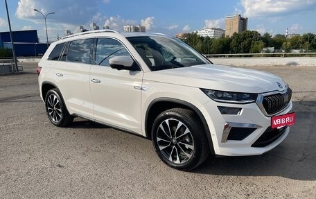 Skoda Kodiaq I, 2023 год, 4 200 000 рублей, 10 фотография