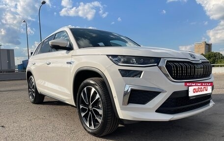 Skoda Kodiaq I, 2023 год, 4 200 000 рублей, 12 фотография