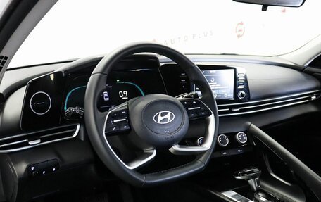 Hyundai Elantra, 2023 год, 2 049 000 рублей, 7 фотография