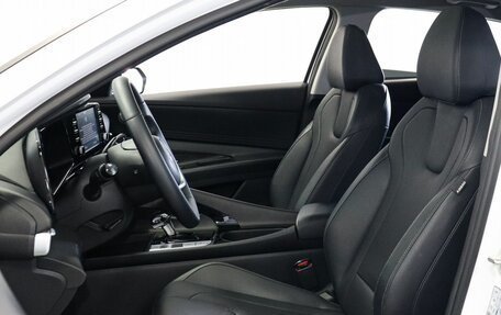 Hyundai Elantra, 2023 год, 2 049 000 рублей, 8 фотография