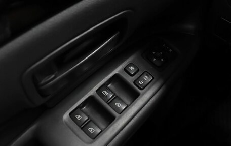 Mitsubishi Outlander III рестайлинг 3, 2019 год, 1 979 000 рублей, 15 фотография