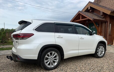 Toyota Highlander III, 2019 год, 3 500 000 рублей, 3 фотография