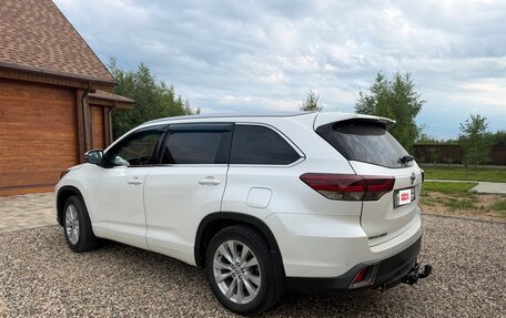 Toyota Highlander III, 2019 год, 3 500 000 рублей, 4 фотография