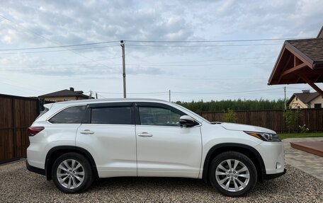 Toyota Highlander III, 2019 год, 3 500 000 рублей, 5 фотография