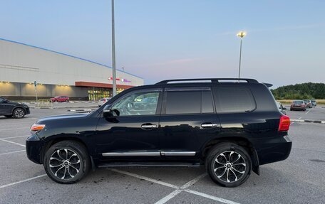 Toyota Land Cruiser 200, 2012 год, 2 950 000 рублей, 3 фотография
