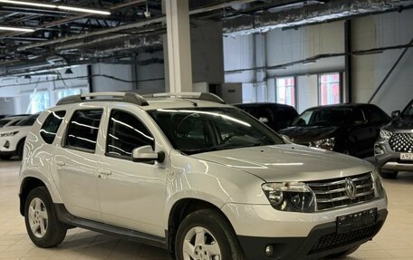 Renault Duster I рестайлинг, 2014 год, 860 000 рублей, 2 фотография