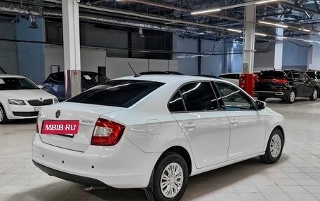 Skoda Rapid I, 2017 год, 640 000 рублей, 4 фотография