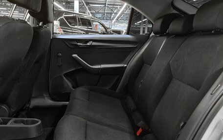 Skoda Rapid I, 2017 год, 640 000 рублей, 10 фотография