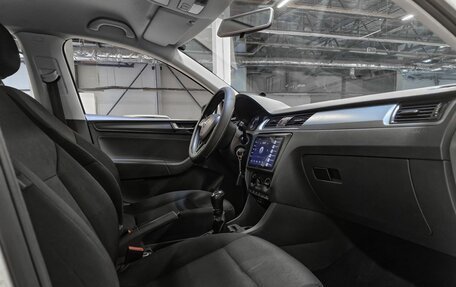 Skoda Rapid I, 2017 год, 640 000 рублей, 12 фотография