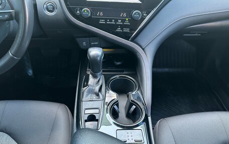 Toyota Camry, 2018 год, 2 450 000 рублей, 11 фотография