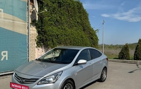 Hyundai Solaris II рестайлинг, 2016 год, 850 000 рублей, 4 фотография
