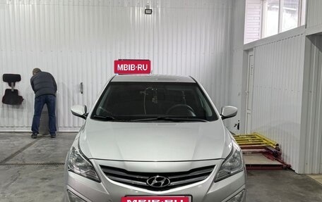 Hyundai Solaris II рестайлинг, 2016 год, 850 000 рублей, 2 фотография