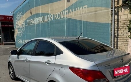 Hyundai Solaris II рестайлинг, 2016 год, 850 000 рублей, 6 фотография