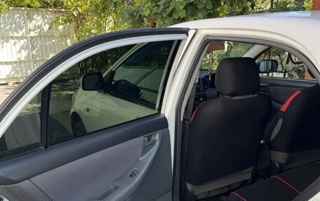 Toyota Corolla, 2005 год, 690 000 рублей, 10 фотография