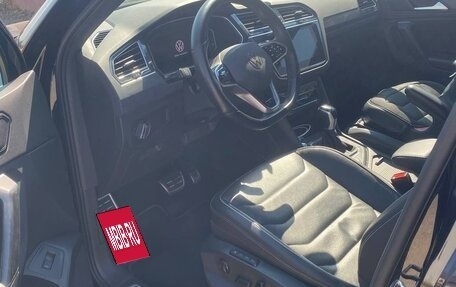 Volkswagen Tiguan II, 2021 год, 4 700 000 рублей, 8 фотография