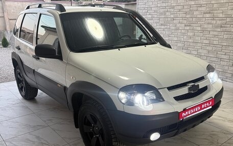 Chevrolet Niva I рестайлинг, 2016 год, 880 000 рублей, 6 фотография