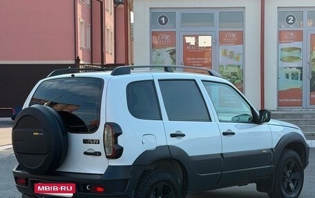 Chevrolet Niva I рестайлинг, 2016 год, 880 000 рублей, 4 фотография