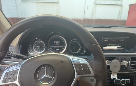 Mercedes-Benz E-Класс, 2012 год, 1 240 000 рублей, 11 фотография