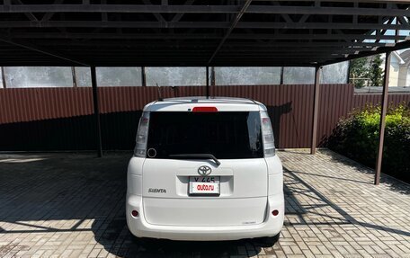 Toyota Sienta I, 2013 год, 890 000 рублей, 2 фотография